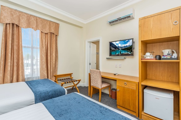 Ramada by Wyndham Hamilton City Center