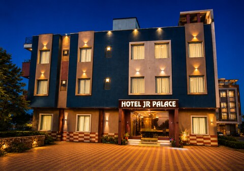 Hotel JR Palace (Free Safe Parking & Near Toran Dwar)