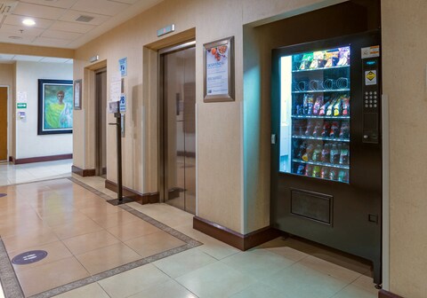 Holiday Inn Express Hotel & Suites Cuernavaca