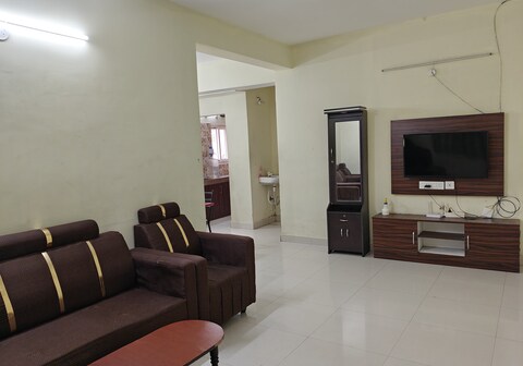 Pearl Homestays 2bhk