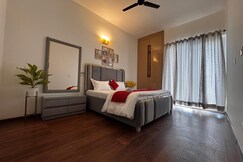Sky High Luxurious Cozy 2BHK, Noida Sky High Luxurious Cozy 2BHK, Noida