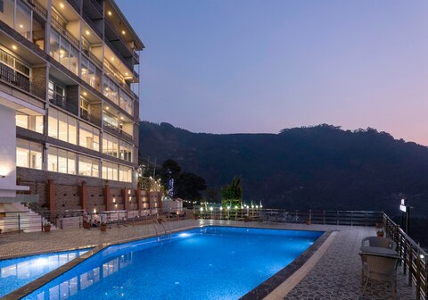 SPT Clarks Inn Suites