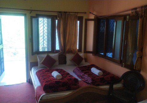 Hotel Mandakini International