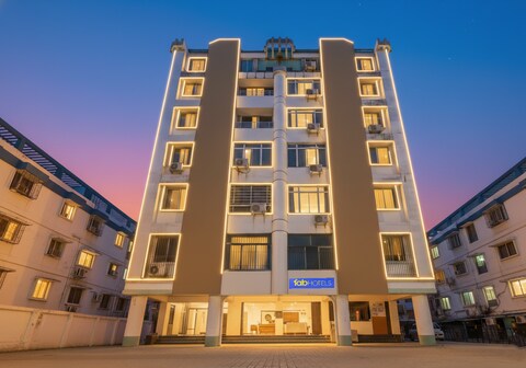 FabHotel Royal Ville