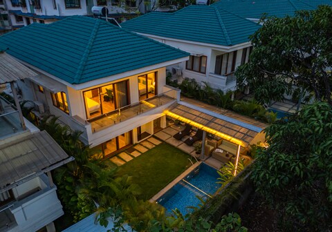 ELIVAAS 3 BHK with Pvt Pool | Azalea