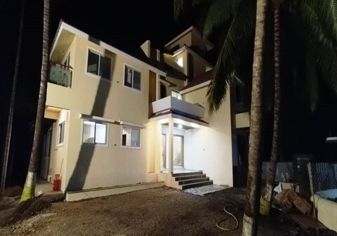 Shree Vardayani Cottage