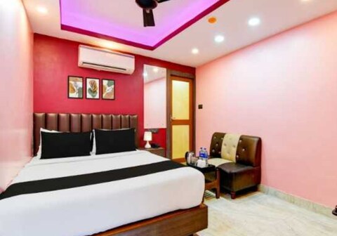 Hotel O Hamza International