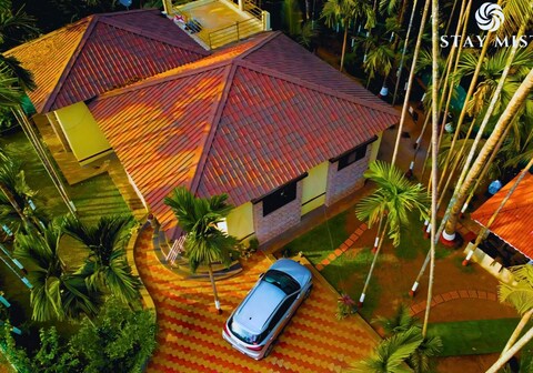 Momento Villa | Staymist