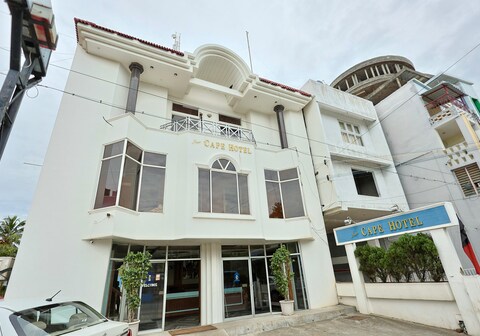 New Cape Hotel