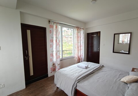 The Breeze Homestay Darjeeling