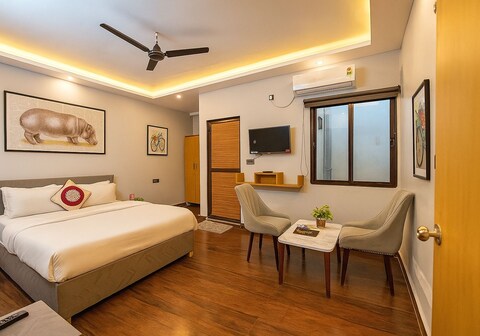 Golden M. Riz Hotel & Restaurant