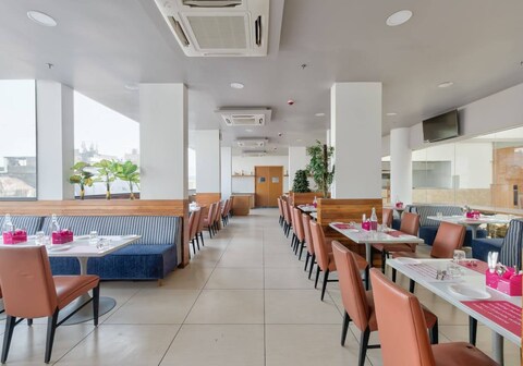 Ginger Surat, City Centre