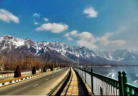 Houseboat New Kolohai