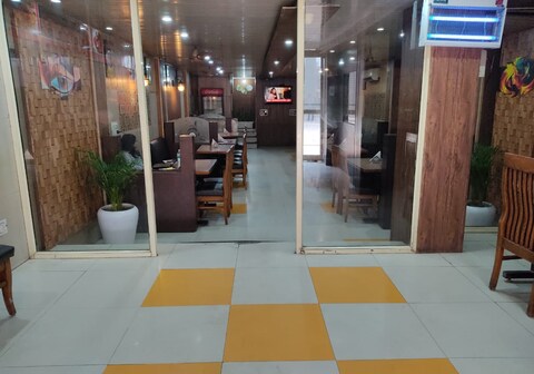 AMBIKA RESTAURANT AND GUEST HOUSE