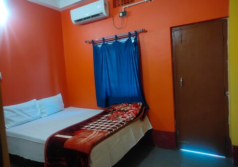 Hotel Sai Darbaar