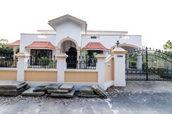 OYO Home 22380 Luxury Villa, Cochin OYO Home 22380 Luxury Villa, Cochin