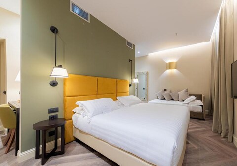 Algila Astoria Genova