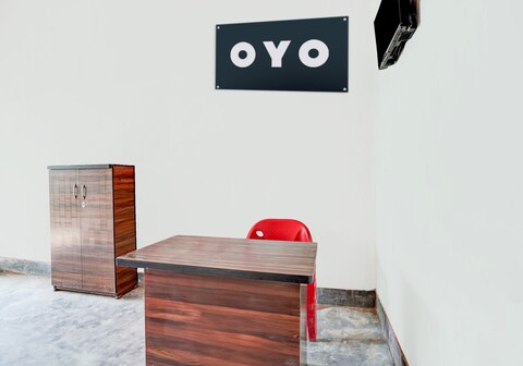 OYO 823207 KRISHNA GUEST HOUSE