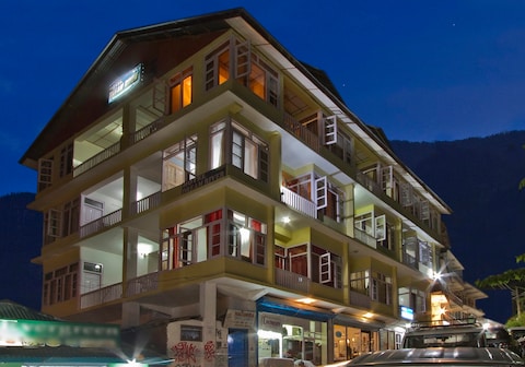 Hotel Dream River (Near Old Manali Cafes)