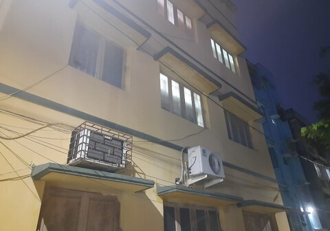 Mahanadi: Spacious room @ Nabagunjara Terrace