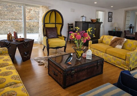 Aether | Lux Pvt room in Ranikhet w Valley Views