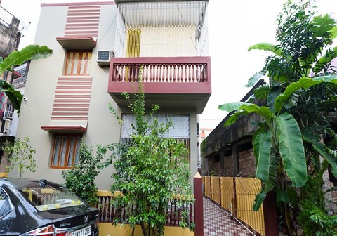 Sterling Baisakhi Guest House