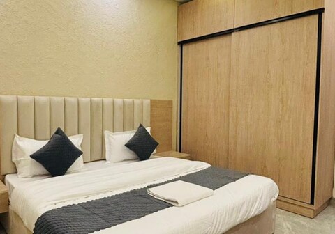 The Party Den By Shivsa Hospitality,Dehradun