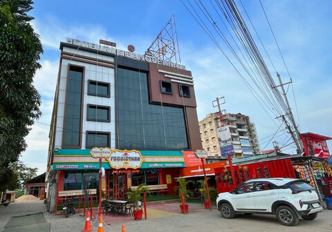 Hotel RL & Banquet Hall