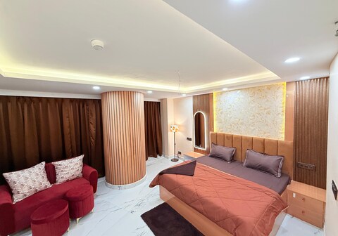 Oshiva Stay - The Comfort Studio