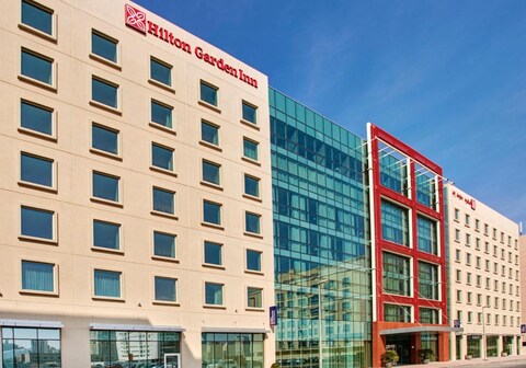 Hilton Garden Inn Dubai, Mall Avenue
