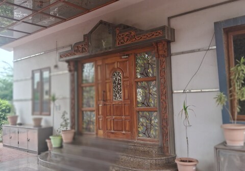 Praj Guest House- Kandla