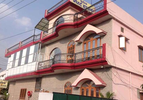 Butola Guest House
