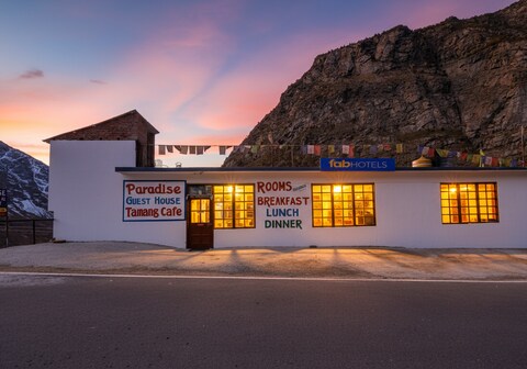 Via Paradise Guest House