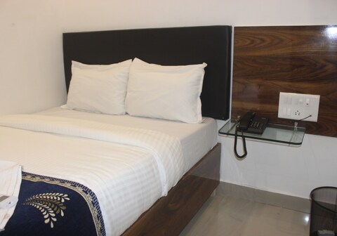 Tanvi Guest House
