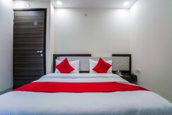 OYO 23299 Hotel Royal Orbit, Delhi OYO 23299 Hotel Royal Orbit, Delhi