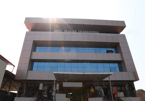 Hotel Prakash International