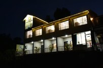 Hotel Paramount D's Den, Panchgani Hotel Paramount D's Den, Panchgani