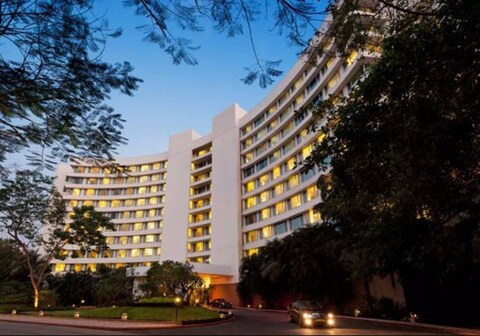 Lakeside Chalet Marriott Executive Apartments