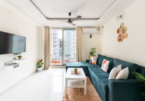 Chic, Spacious 2bhk with Balcony in Powai by Iconic Stays