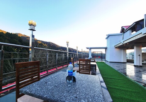 Mist Wood By Terraa Hotels