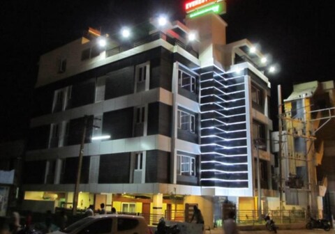 Everest Park Residency