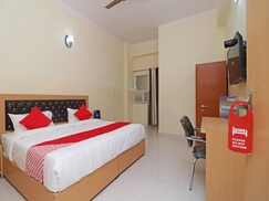 OYO 28629 Hotel Crosswind, Delhi OYO 28629 Hotel Crosswind, Delhi