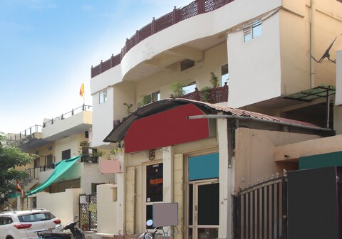 Raghuvansh Guest House