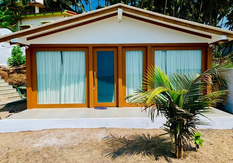 Vanquish Beach Cottage