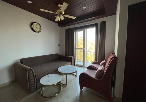 1bhk at Cliffton Valley