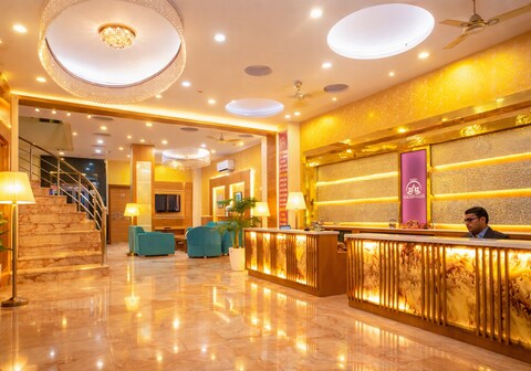 Hotel Golden Oasis @4 Minute Walk from New Delhi Railway Station