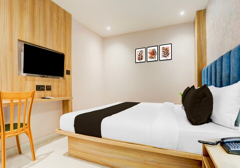 Super Collection O Manikarnika Sahi Near Jagannath Temple