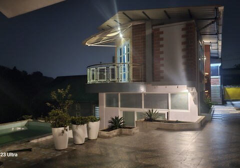 The Annexe Studio | A Peaceful Escape