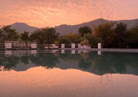 Devraj Villa By Fourkeys Hospitality