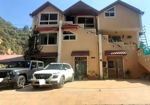 Vilasa by StayApart x Merlot Pines